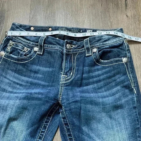 Miss Me Signature Slim Boot Size 28, Quality Jeans Beautiful Detailing - Picture 13 of 14